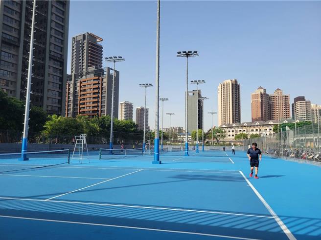 穆勒续约温哥华白浪至2026年，年薪600万欧元