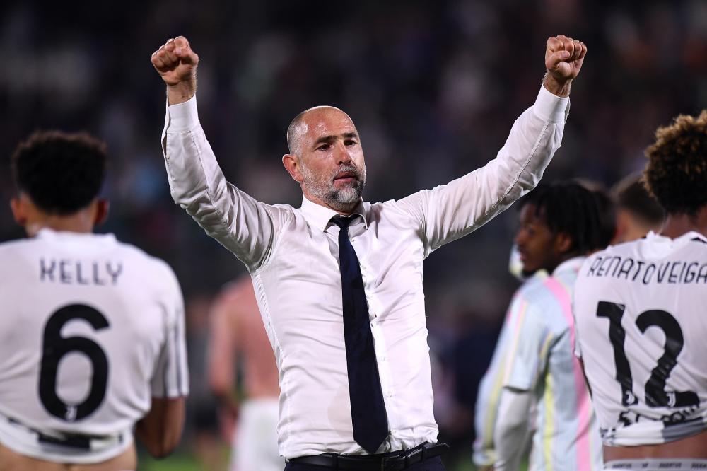 震惊+1！美记：我本以为保罗是快船队史首个退役球衣的球员